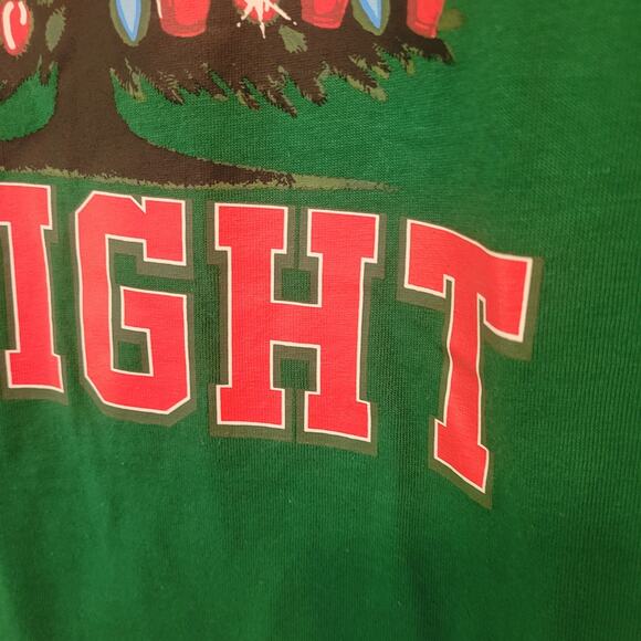 Green Making Spirits Bright Christmas Tee Shirt Men’s Size XS Funny Holiday NWT - Picture 2 of 6